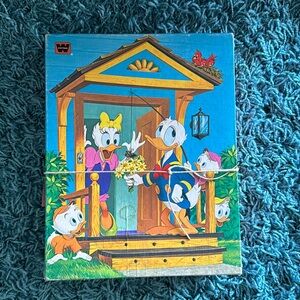 Vintage Donald Duck puzzle